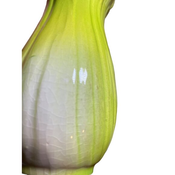 Vintage Celery Salt  and Pepper Shaker Set - Picture 5 of 11